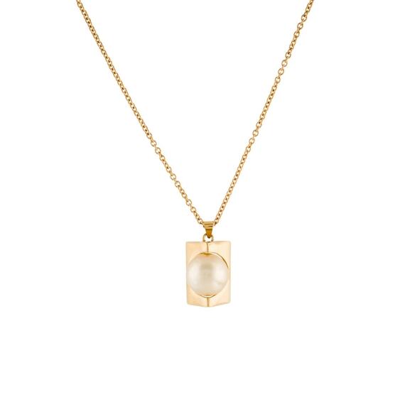 ❤️Celine Faux Pearl Pendant Necklace❤️ - Picture 2 of 2